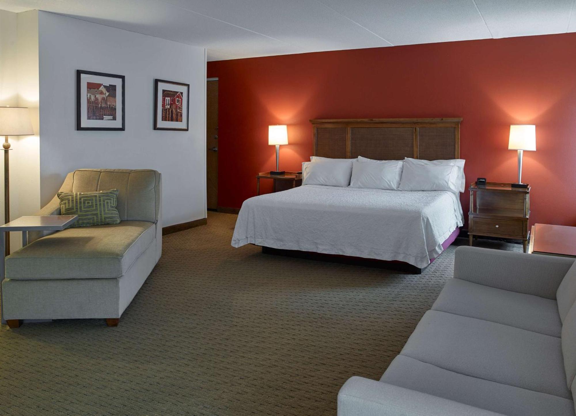 Hampton Inn Portland-Airport South Portland Exterior photo