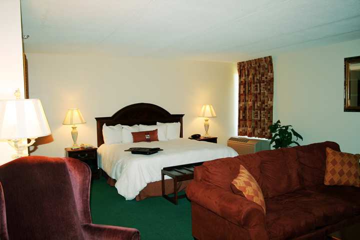 Hampton Inn Portland-Airport South Portland Exterior photo